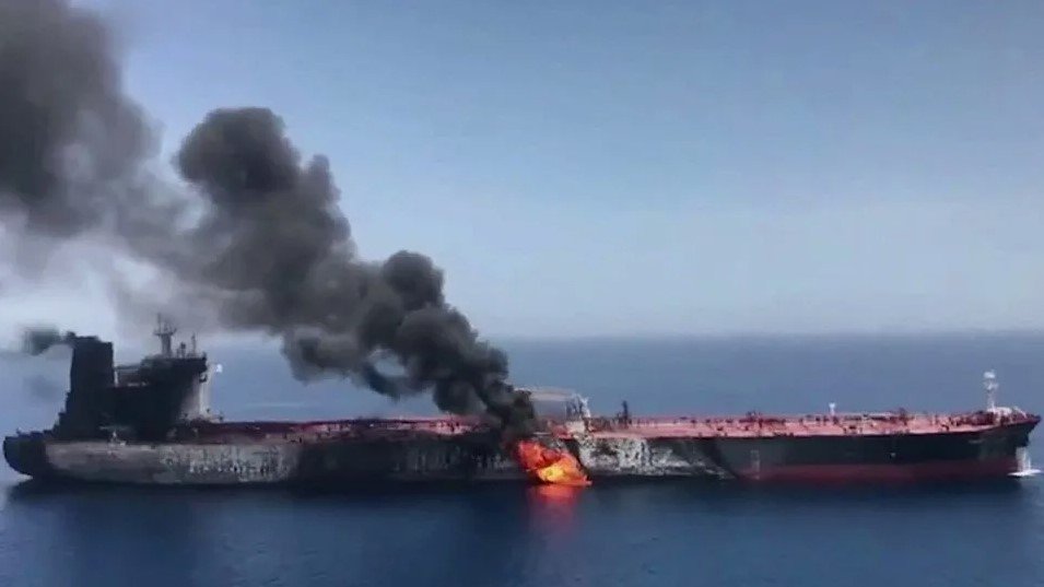 В Черном море подвергся нападению греческий танкер с российской нефтью, — Bloomberg