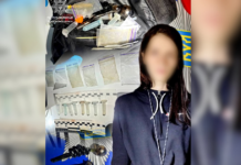 У Чернігові автівку зупинили за порушення ПДР, а в пасажирки виявили наркотики