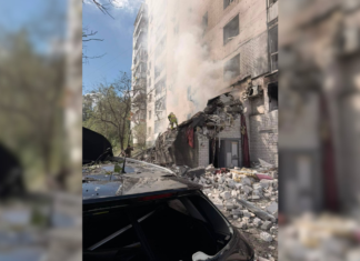 14 постраждалих, серед них двоє дітей: наслідки удару по багатоповерхівці у Чернігові