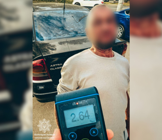 У Чернігові з самого ранку спіймали пʼянючого водія