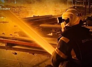 Пошкоджено АЗС, енергооб’єкт, підприємство: ворожі дрони атакували Чернігівщину