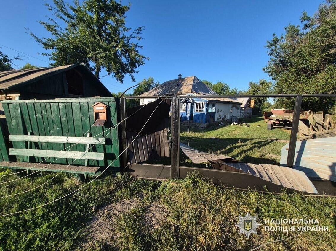 Пошкоджені будинки та церква: поліція розповіла про наслідки атаки на Ніжинщині