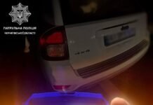 На дорозі Чернігів-Славутич зупинили Jeep із несправною фарою: водій виявився п’яним