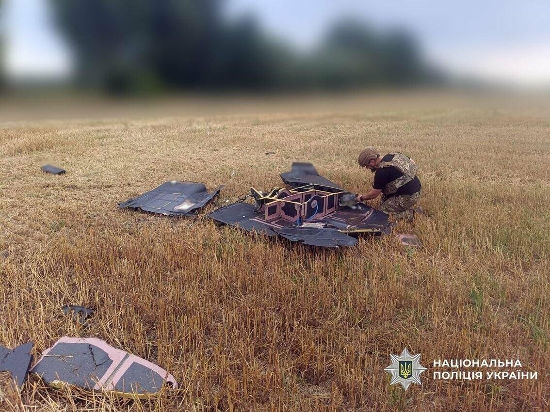 Один — поблизу села, інший — у полі: на Чернігівщині знешкодили два російські БпЛА