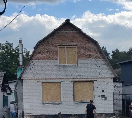 21 пошкоджений будинок, 65 закритих вікон: ліквідація наслідків атаки у Чернігові