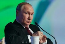 Нужны «какие-то переговорщики»: Путин объяснил отсутствие ударов РФ по украинским властям (видео)