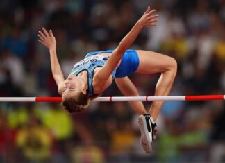 Ярослава Магучих стала абсолютной чемпионкой мира по прыжкам в высоту (видео)