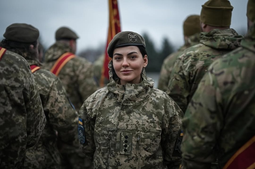 «Такие сообщения получаю и я»: Михайлова опровергла угрозы в адрес военнослужащей «Рарога»